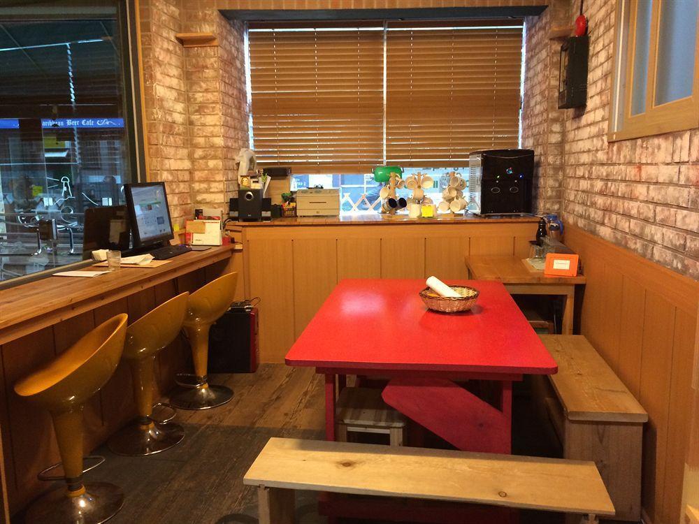 Backpackers In Jeju City Center Eksteriør billede