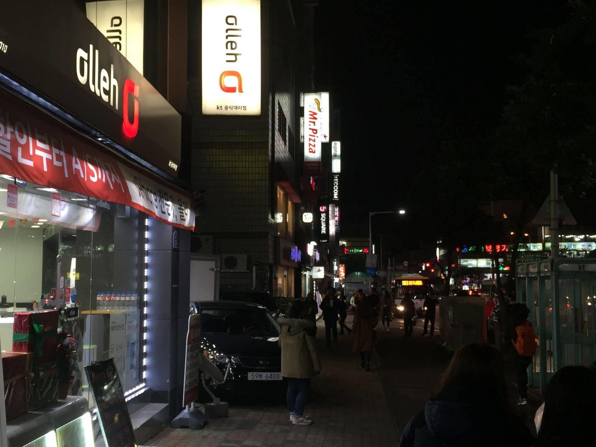 Backpackers In Jeju City Center Eksteriør billede