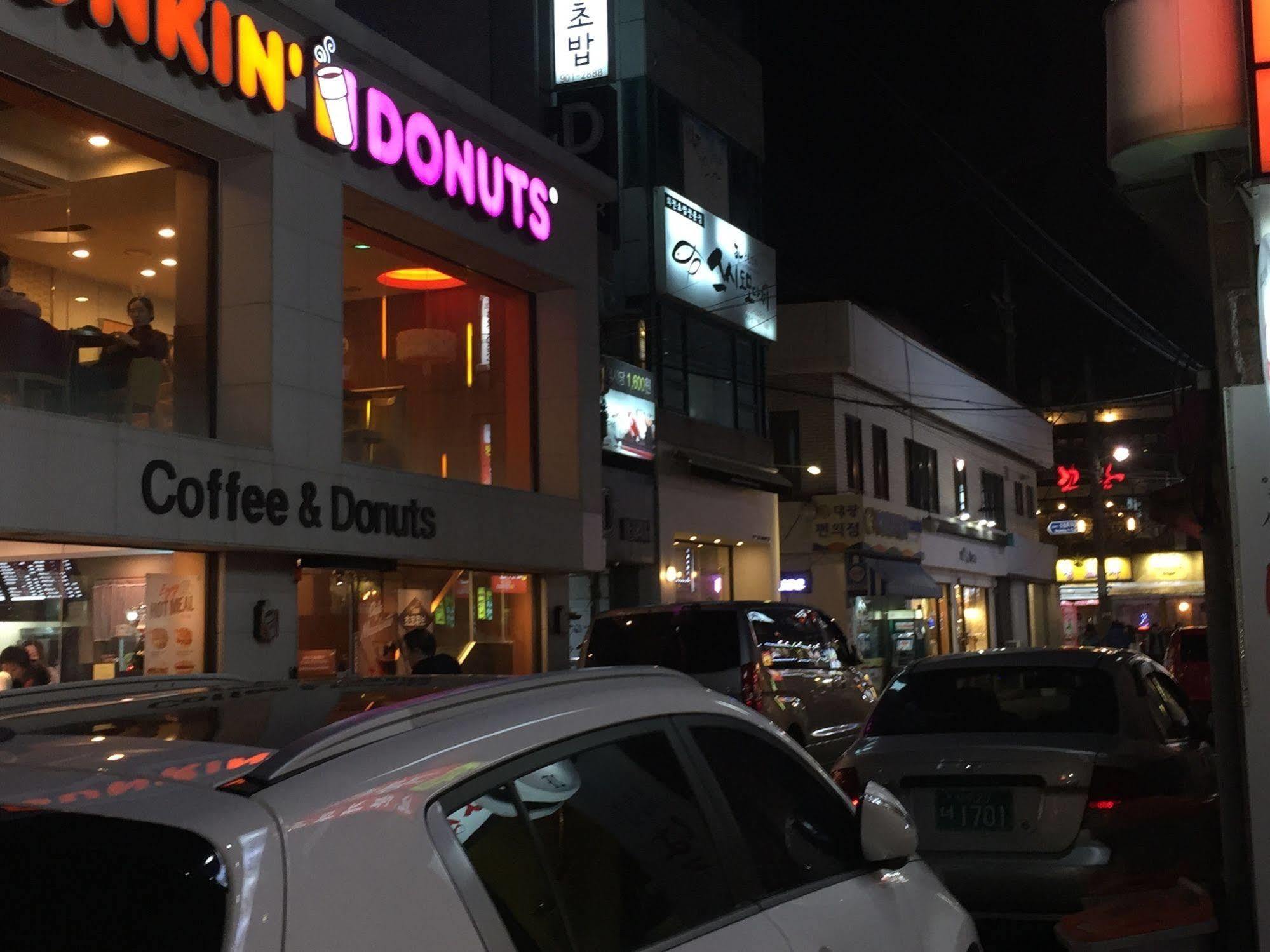 Backpackers In Jeju City Center Eksteriør billede
