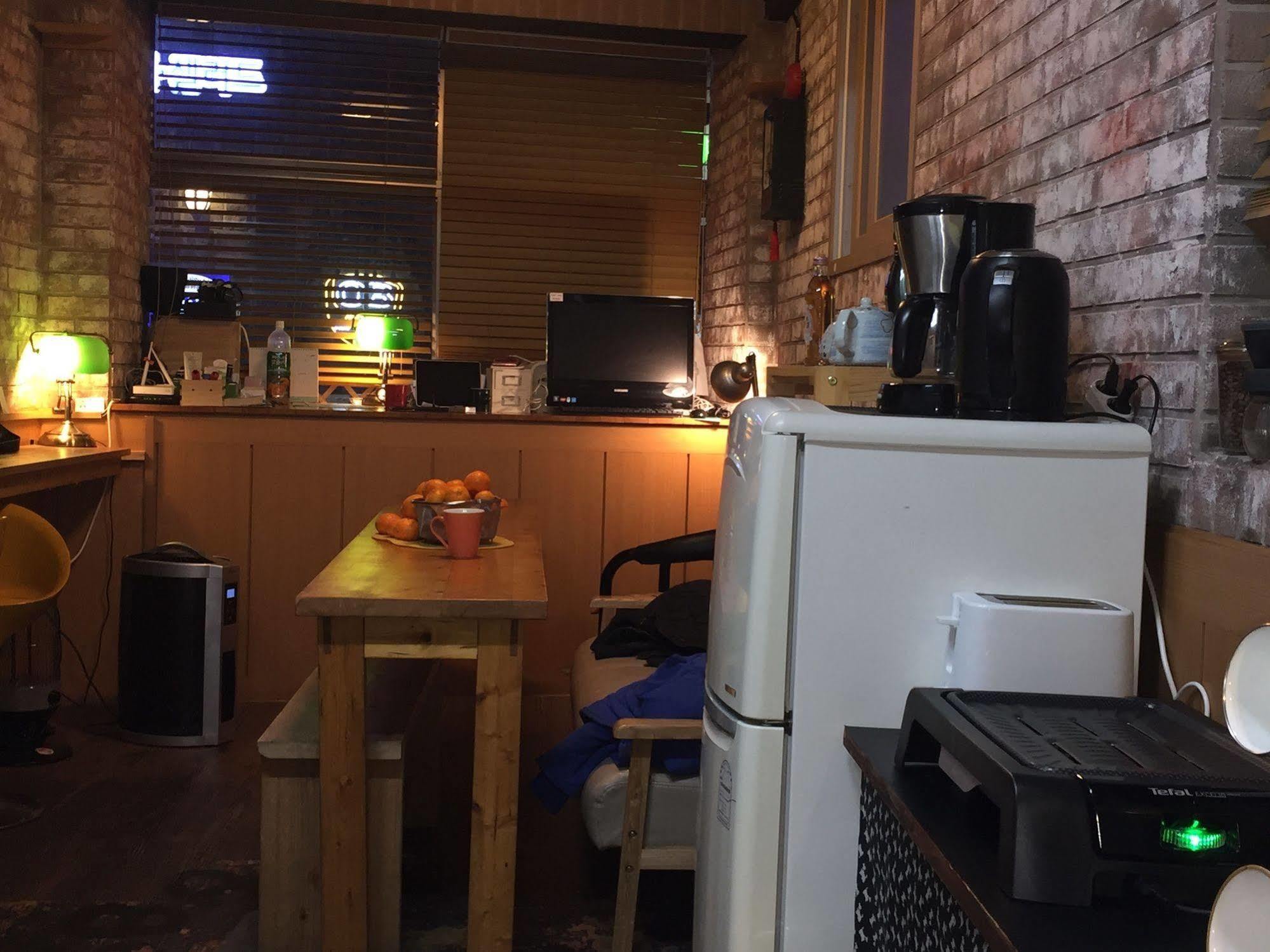 Backpackers In Jeju City Center Eksteriør billede