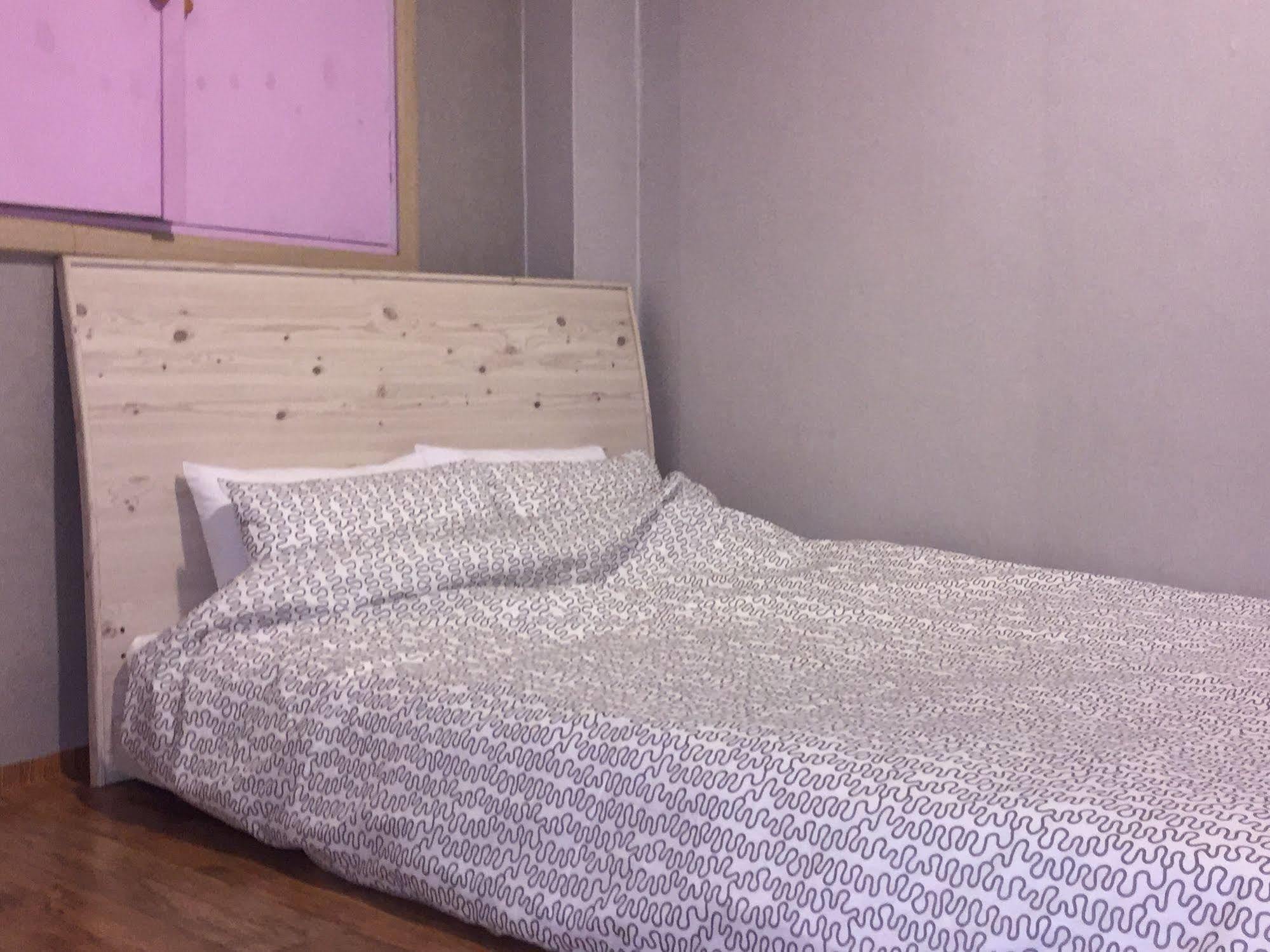 Backpackers In Jeju City Center Eksteriør billede