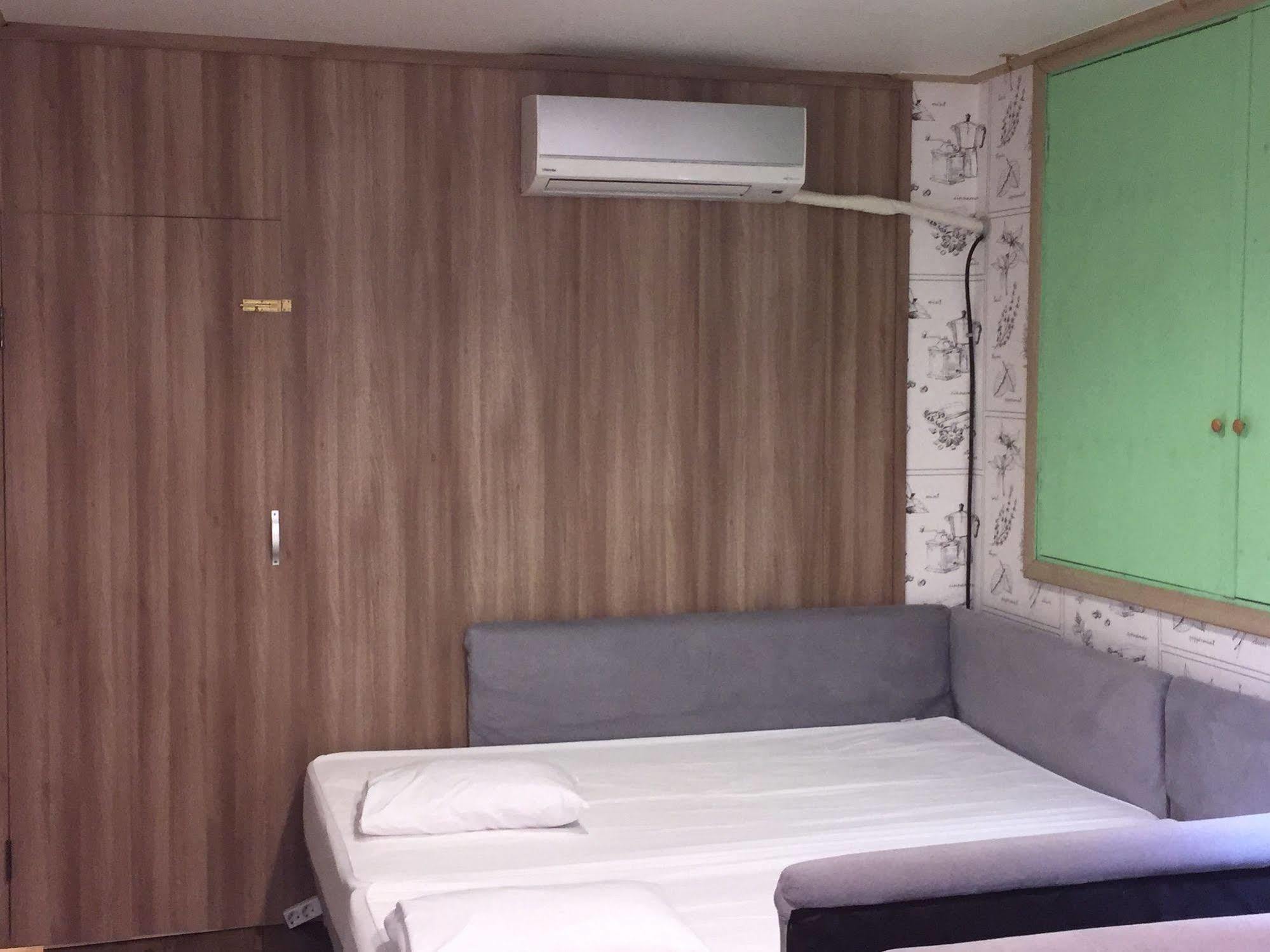 Backpackers In Jeju City Center Eksteriør billede
