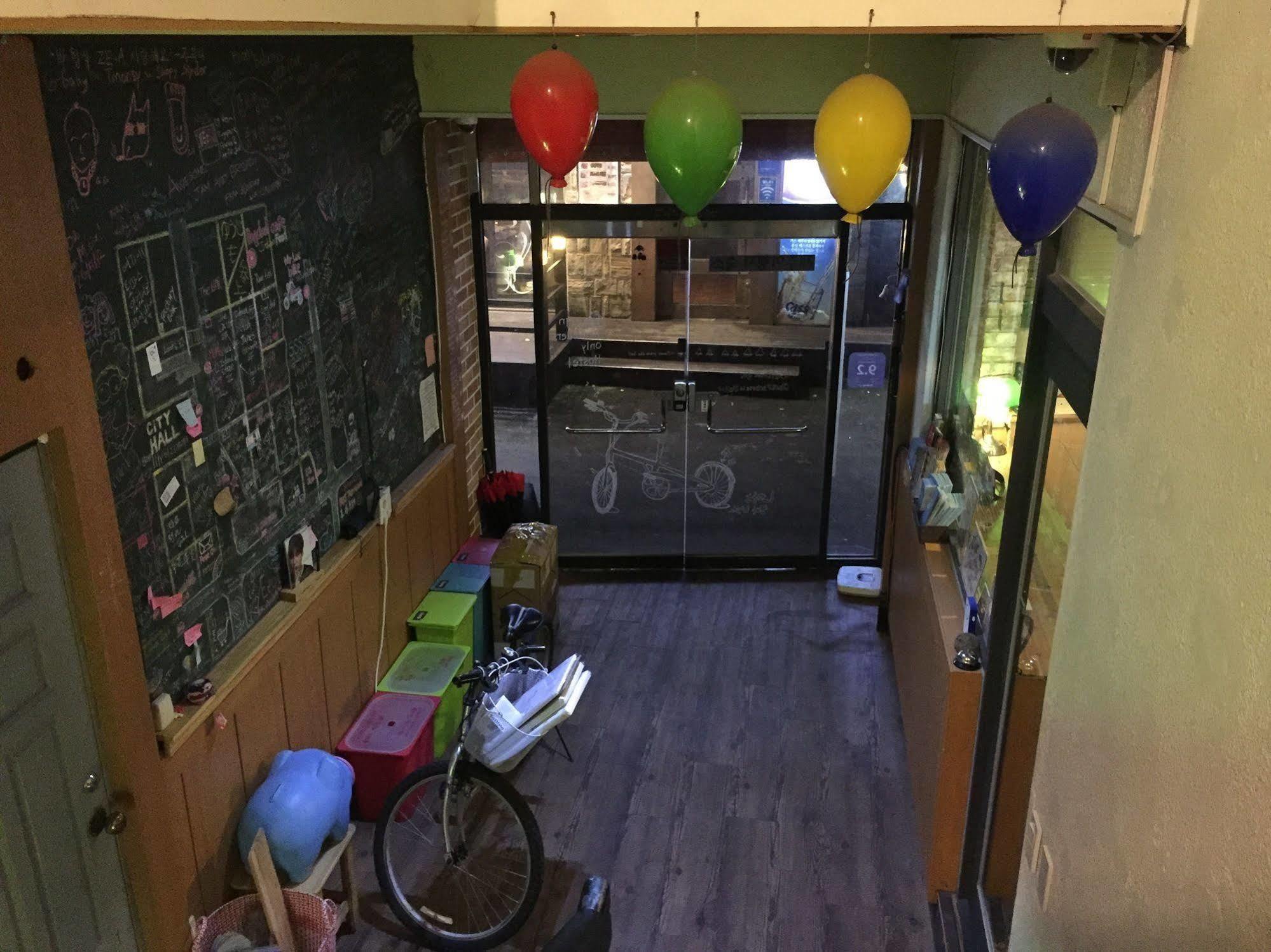 Backpackers In Jeju City Center Eksteriør billede